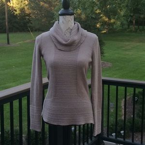 Excellent! Women’s Calvin Klein Turtleneck Size XS